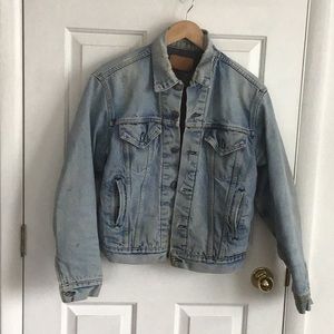 Old school Levi’s flannel lined Jean Jacket!